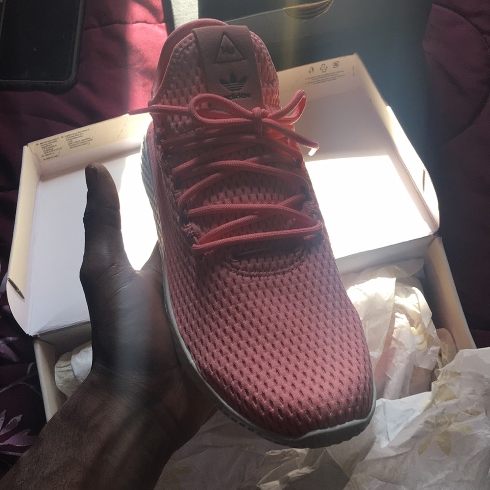 Pharrell Hu 2017 tennis shoes